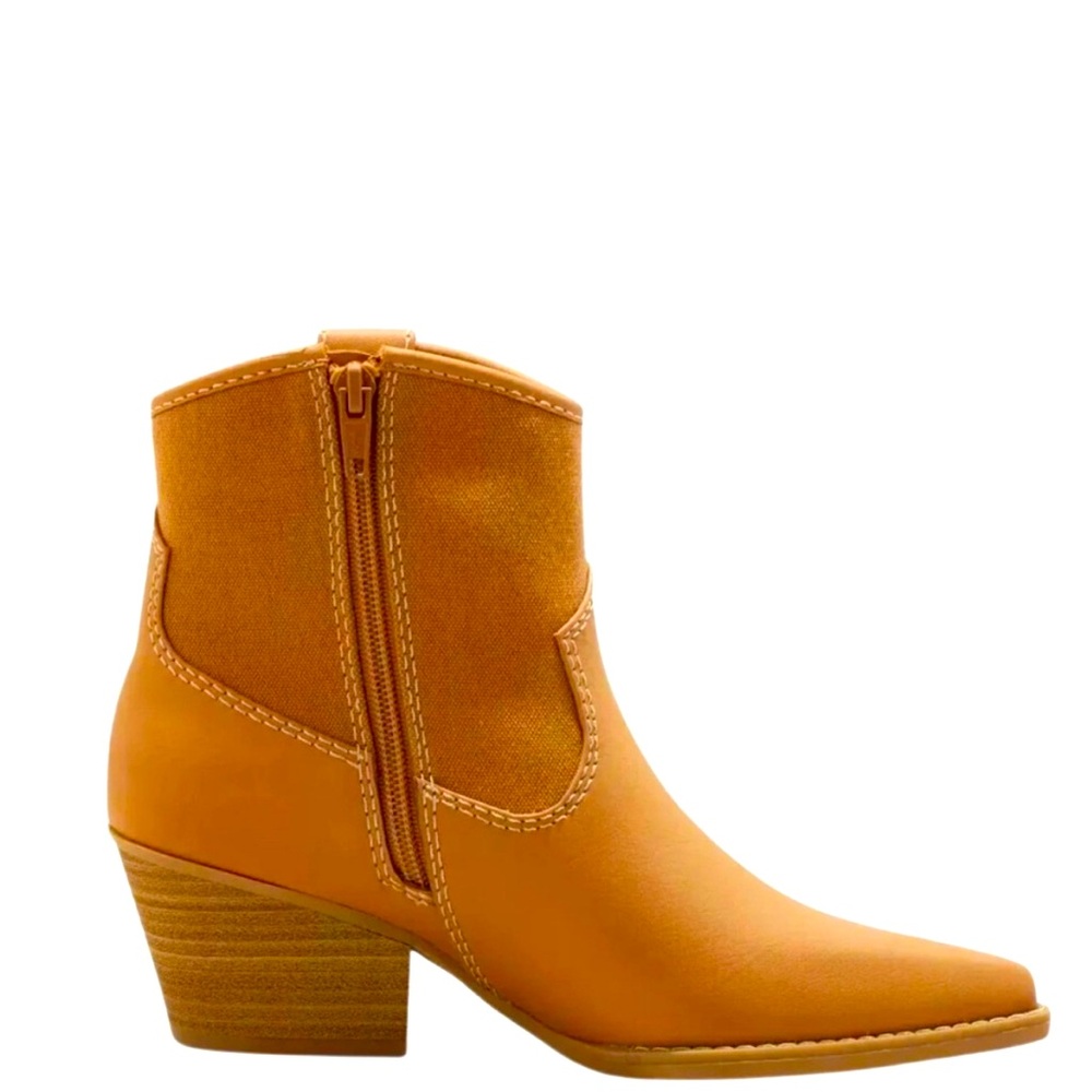 NWT UNIVERSAL THREAD Women’s Kay Ankle Boots - Picture 2 of 5